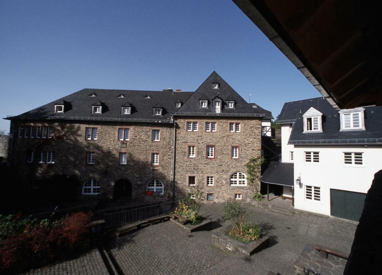 Ferienwohnungen Burg Monschau Buitenkant foto